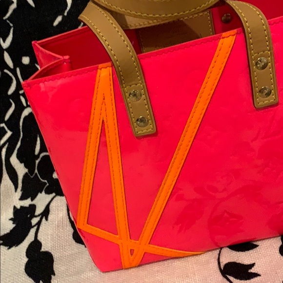 🎀LOUIS VUITTON ROBERT WILSON BAG🎀 - Picture 2 of 11